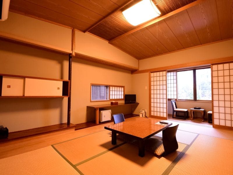 อาคารหลัก: ตัวอย่างห้องสไตล์ญี่ปุ่น 8 เสื่อทาทามิ