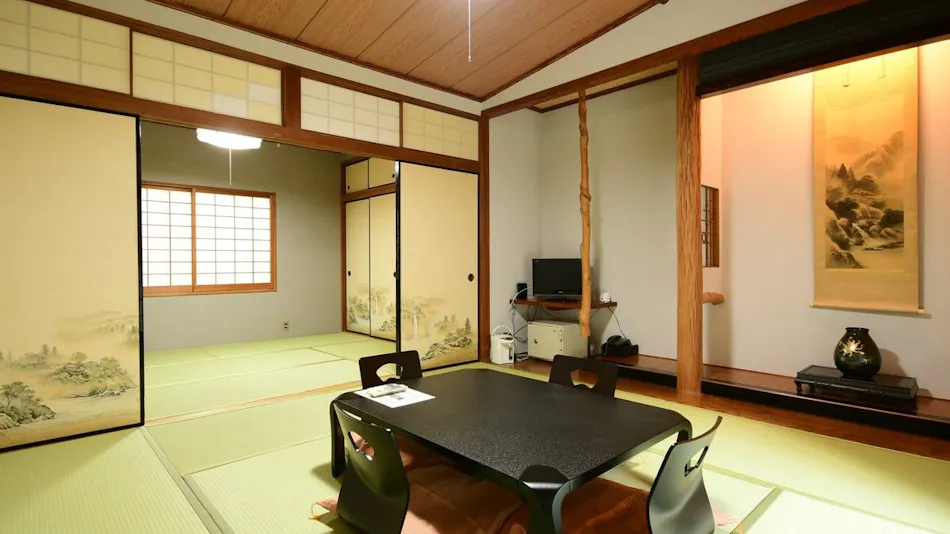 Yoro Keikoku Onsenkyo Ryokan Kiyomoto