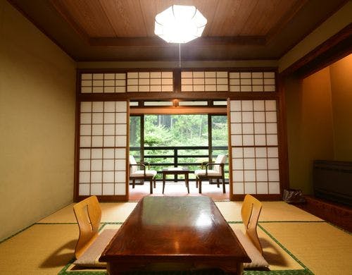 せせらぎ渓流沿い◆ベランダ一例