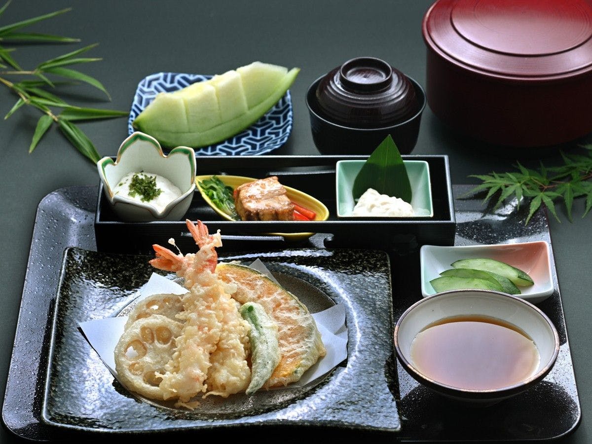Yoro Keikoku Onsenkyo Ryokan Kiyomoto