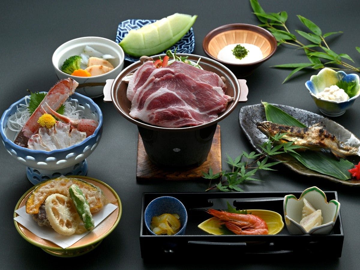 Yoro Keikoku Onsenkyo Ryokan Kiyomoto