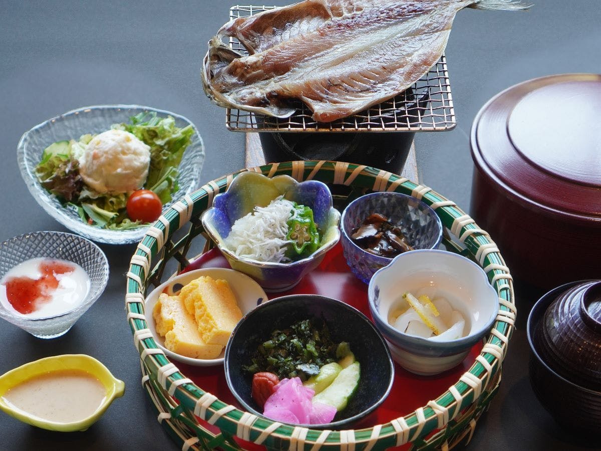 Yoro Keikoku Onsenkyo Ryokan Kiyomoto