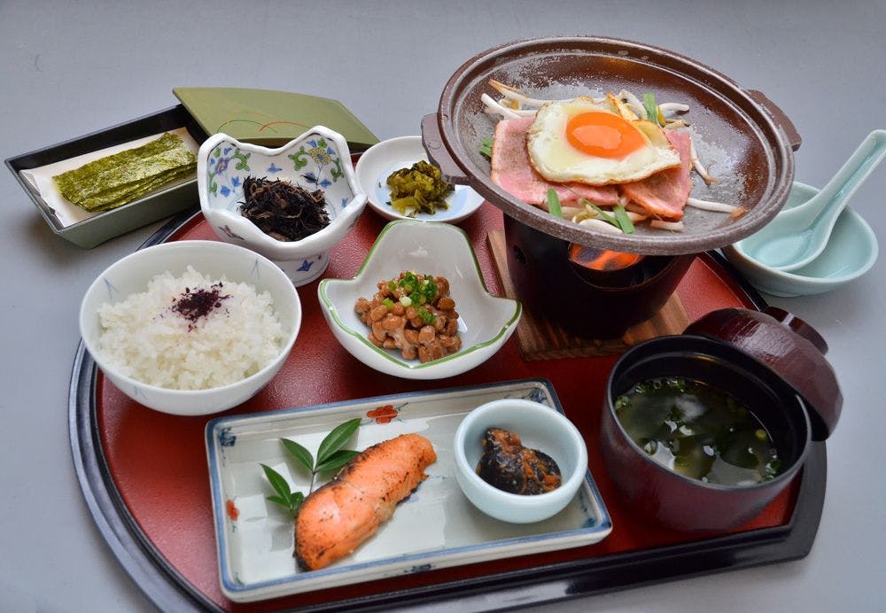 【อาหารเช้า】ตัวอย่าง: แฮมและไข่