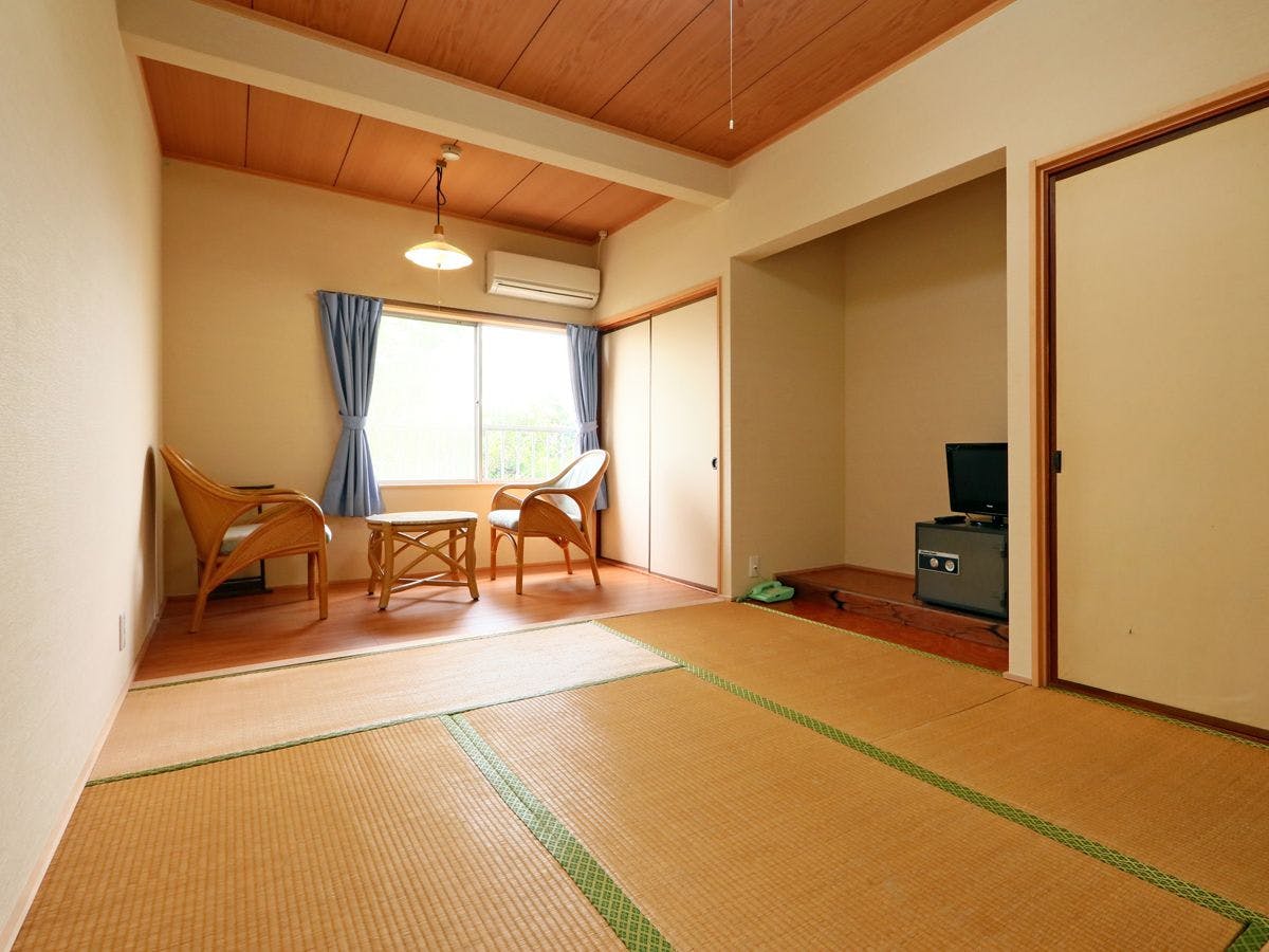 [อาคารเสริม 6-8 เสื่อทาทามิ]