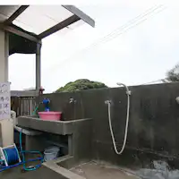 ฝักบัวสำหรับอาบน้ำทะเล - ทะเลอยู่ตรงหน้า