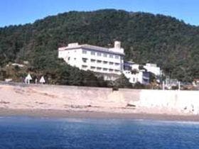 潮風の宿　やま七
