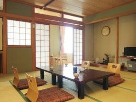 潮風の宿　やま七