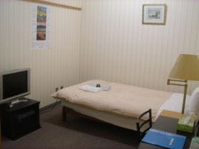 ビジネスホテル高見