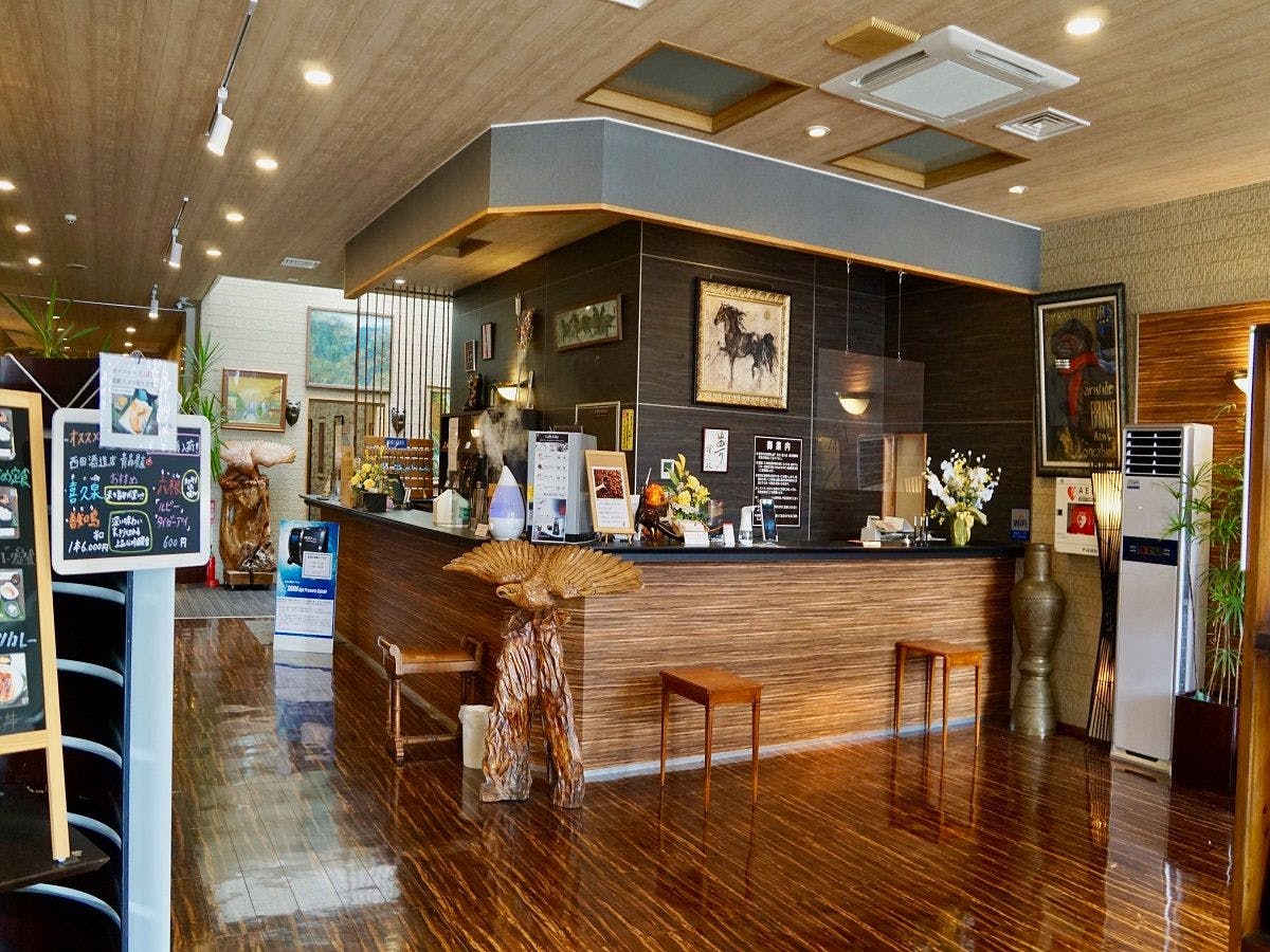 พนักงานที่เป็นมิตรจะช่วยสนับสนุนการเข้าพักของคุณ