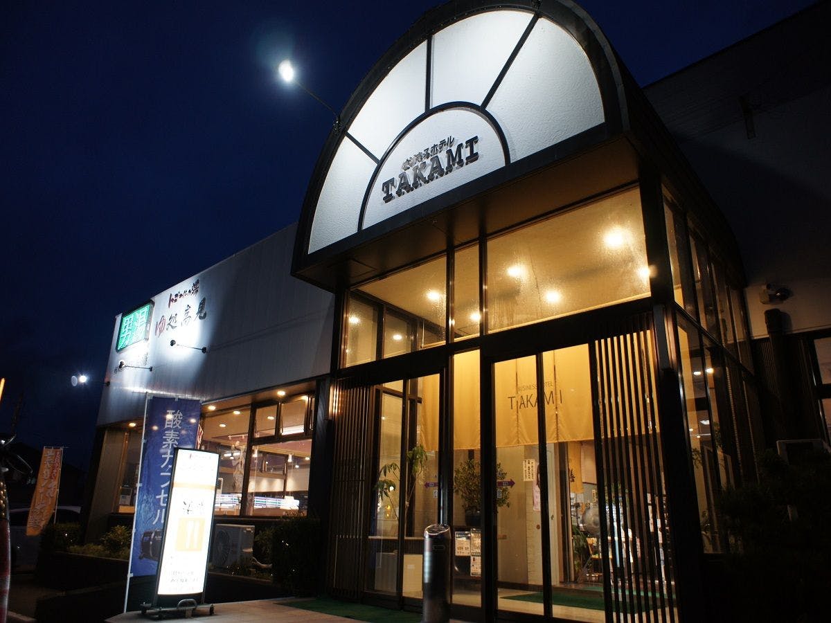 ตั้งอยู่ริมถนนสาย 6 เดินทางสะดวก