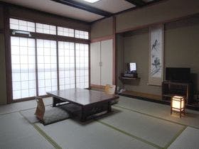 旅館 やまむろ