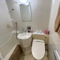 ห้องน้ำยูนิตในอาคารหมายเลข 2