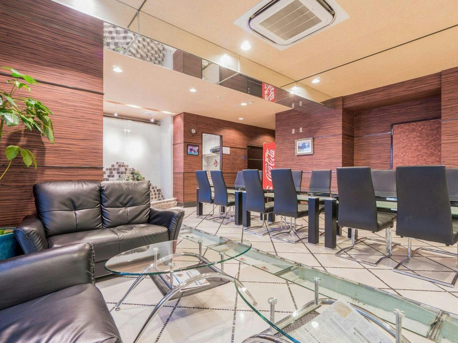 1F Lobby