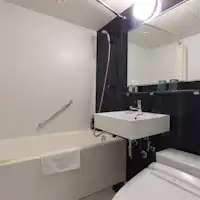 ห้องเตียงคู่พร้อมห้องน้ำในตัว