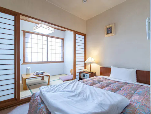 ห้องพักสไตล์ญี่ปุ่นขนาดกะทัดรัดสำหรับ 1-2 ท่าน
