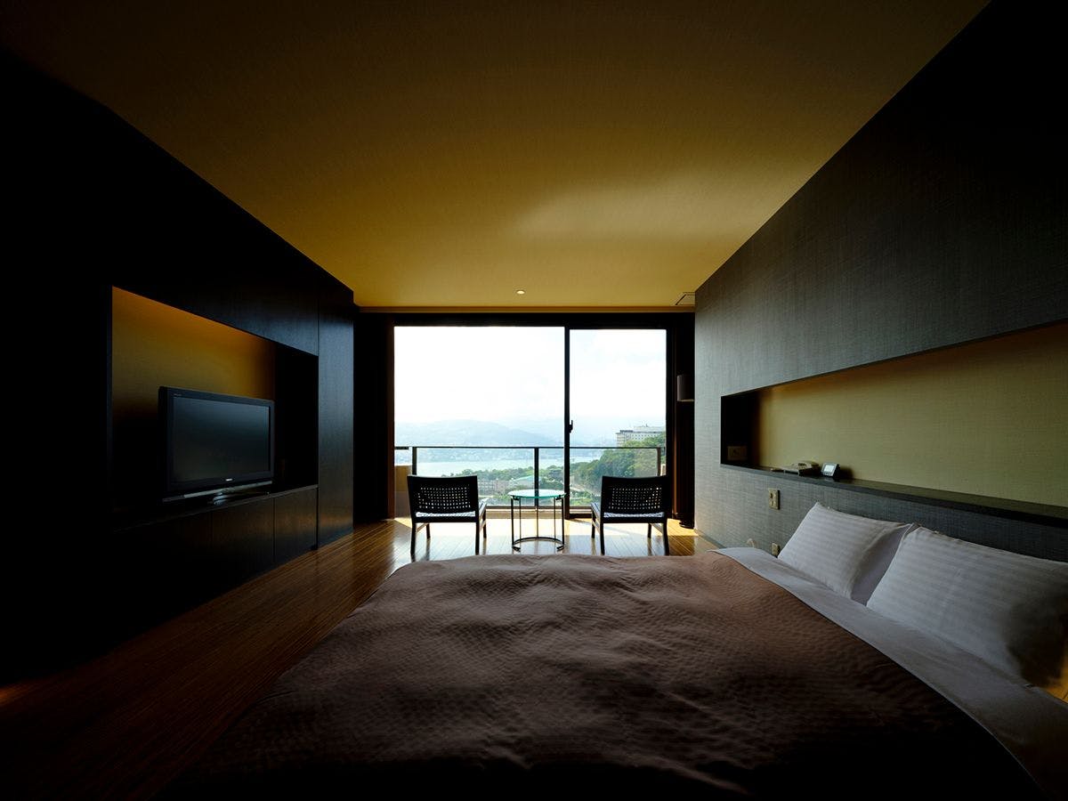 พรีเมียร์สวีท อาคารหลัก ห้อง 301