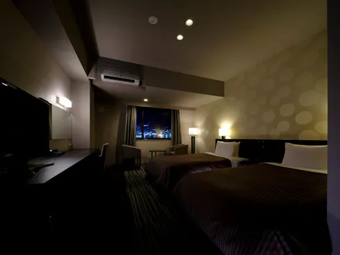 ห้องพักเตียงคู่วิวท่าเรือชั้นสูง