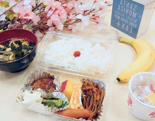 朝食