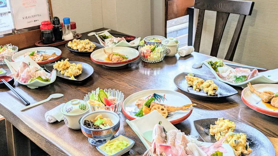 Minshuku Restaurant Taharaya