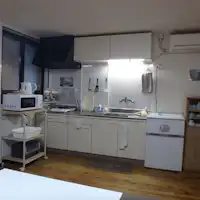 ห้องครัวในห้องพักที่ ที่พัก Kyoto Nishioji Familie.