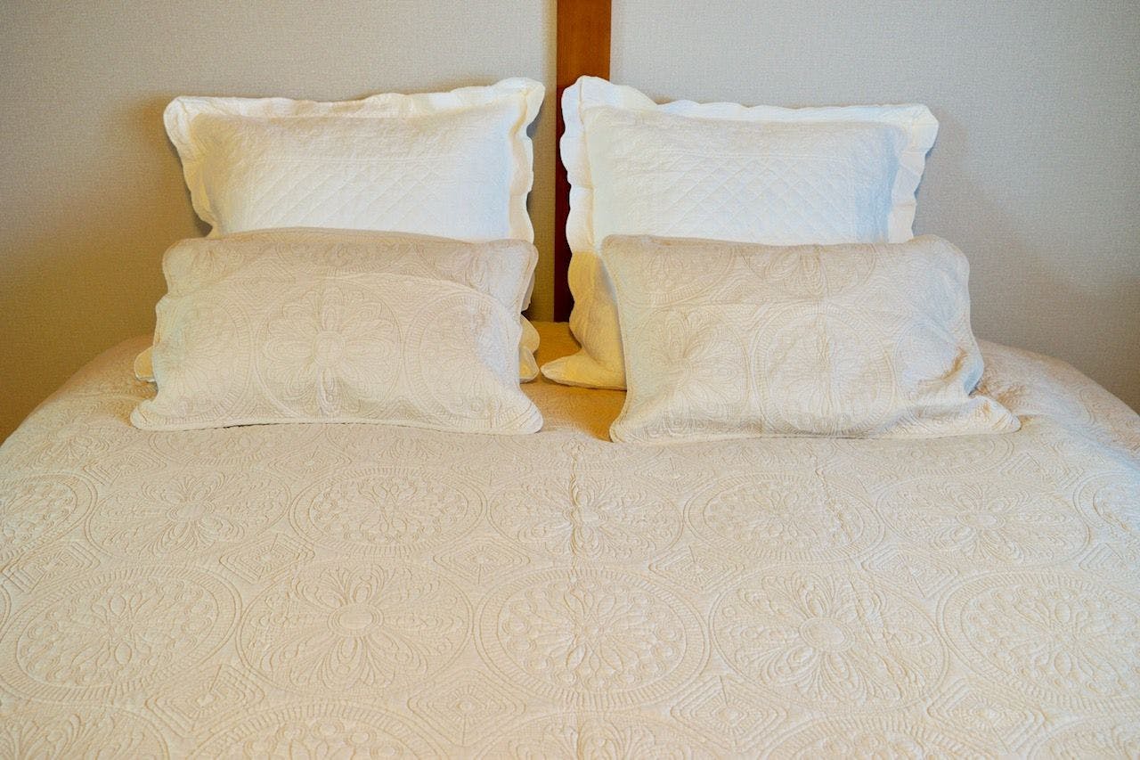 ผ้าลินินห้องนอนใหญ่