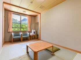 天然温泉の国民宿舎　久住高原荘