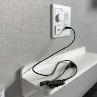 มีที่ชาร์จโทรศัพท์มือถือเป็นอุปกรณ์มาตรฐาน