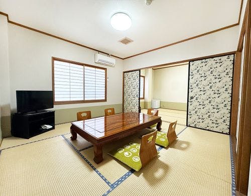 103号室 和室 14畳(8+6)