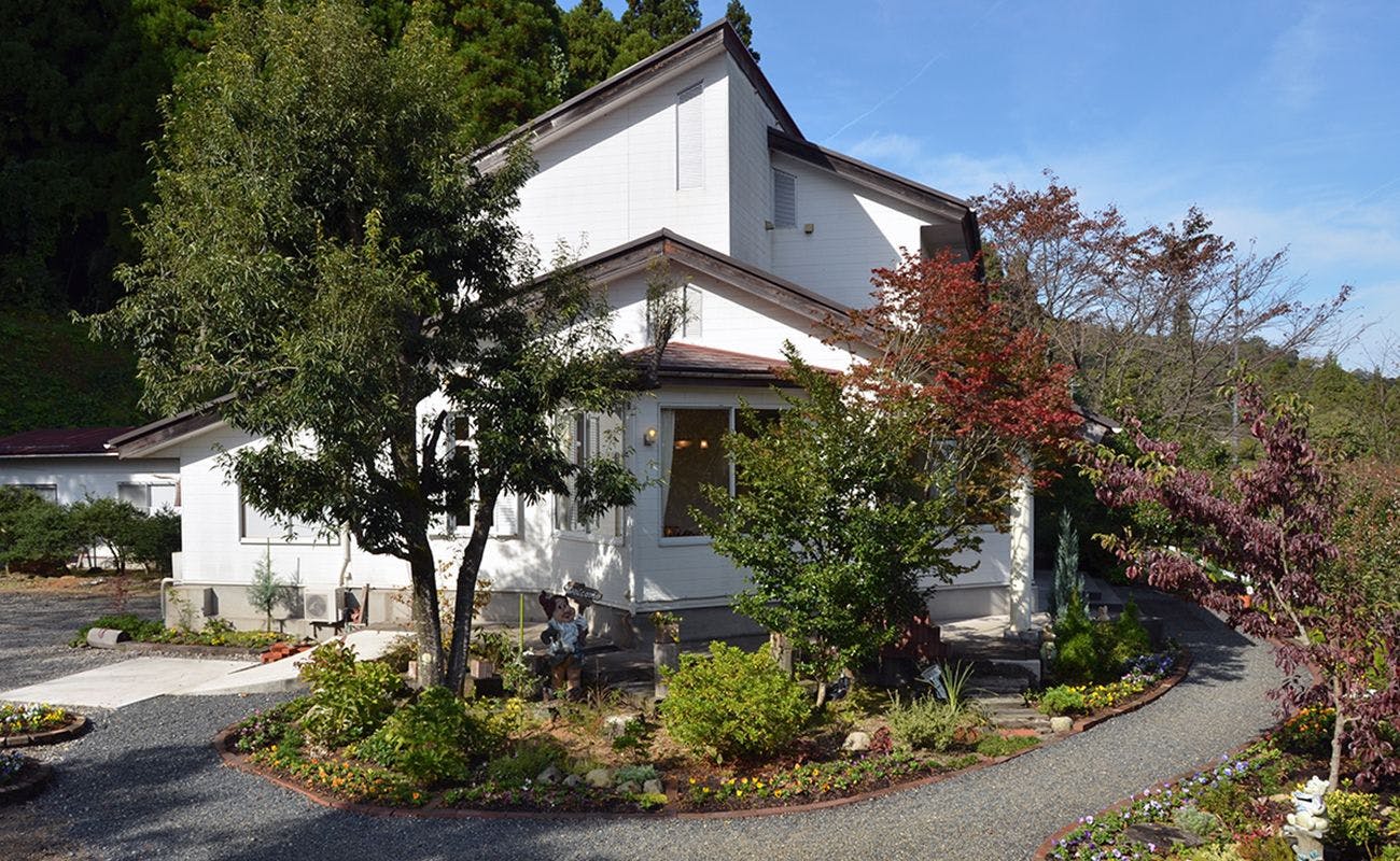 ภายนอกโรงแรม ช่วงกลางวัน (2)