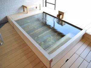 공동 욕장 (여성)