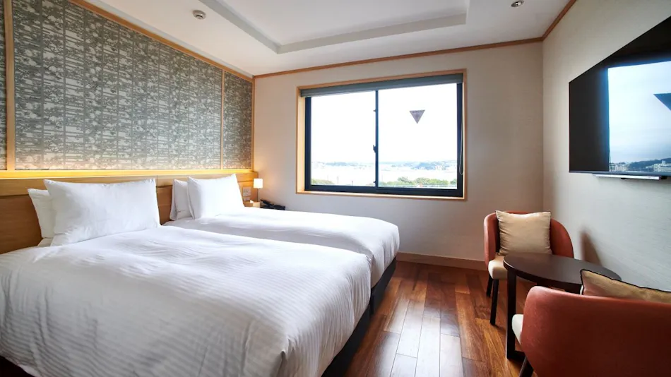 Enoshima Hotel (Enoshima Island Spa Hotel Building)