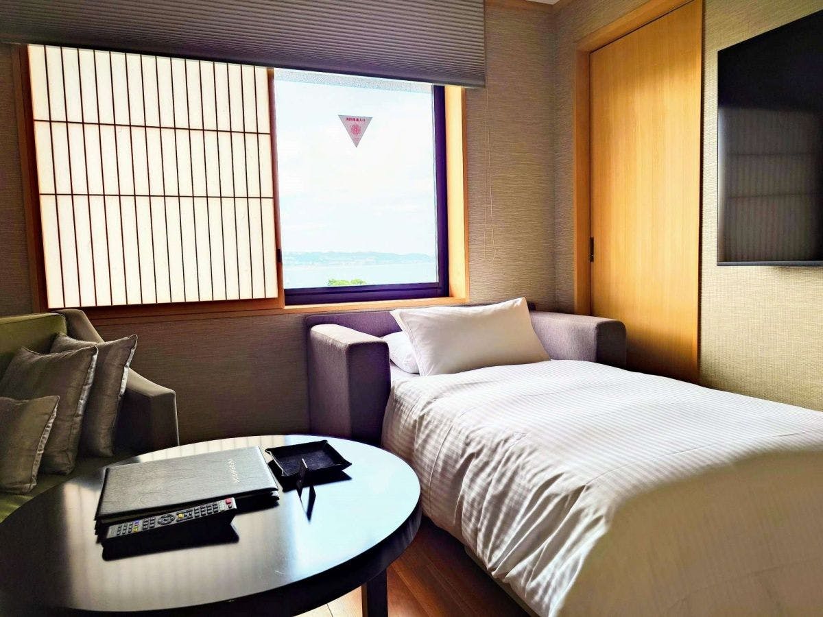Enoshima Hotel (Enoshima Island Spa Hotel Building)
