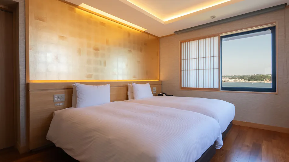 Enoshima Hotel (Enoshima Island Spa Hotel Building)