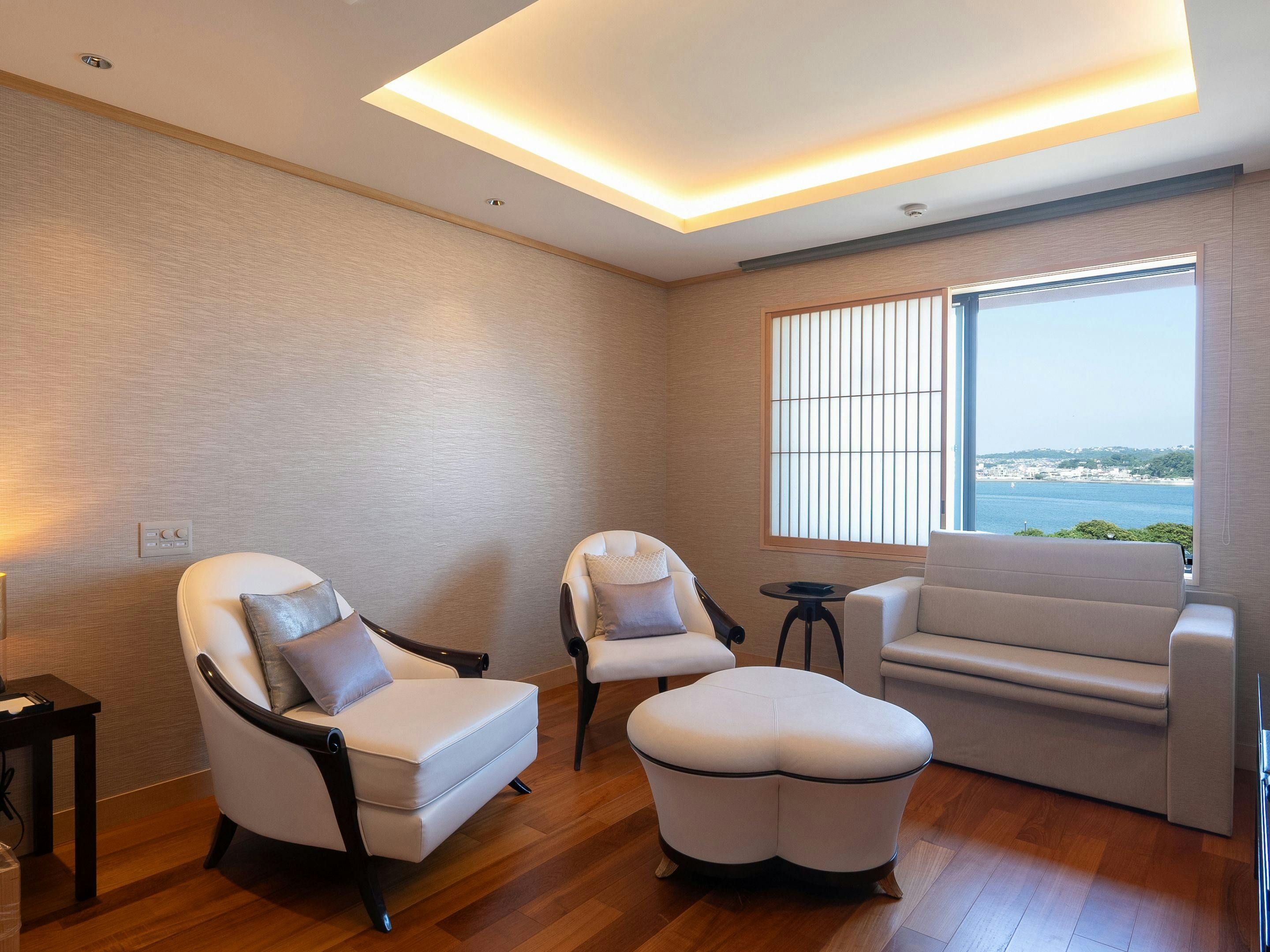 Enoshima Hotel (Enoshima Island Spa Hotel Building)