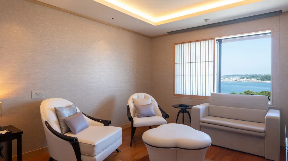 Enoshima Hotel (Enoshima Island Spa Hotel Building)