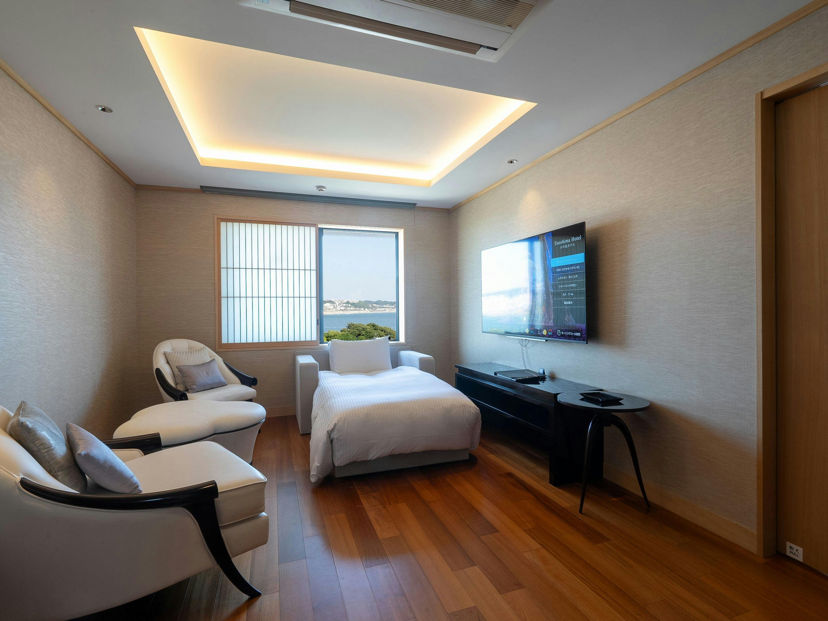 Enoshima Hotel (Enoshima Island Spa Hotel Building)