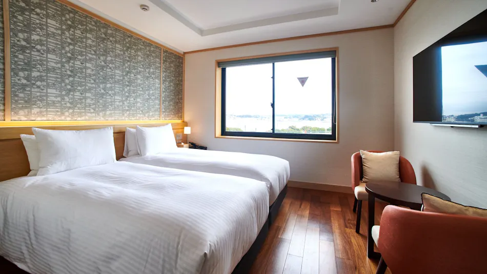 Enoshima Hotel (Enoshima Island Spa Hotel Building)