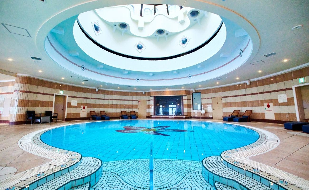 Enoshima Hotel (Enoshima Island Spa Hotel Building)