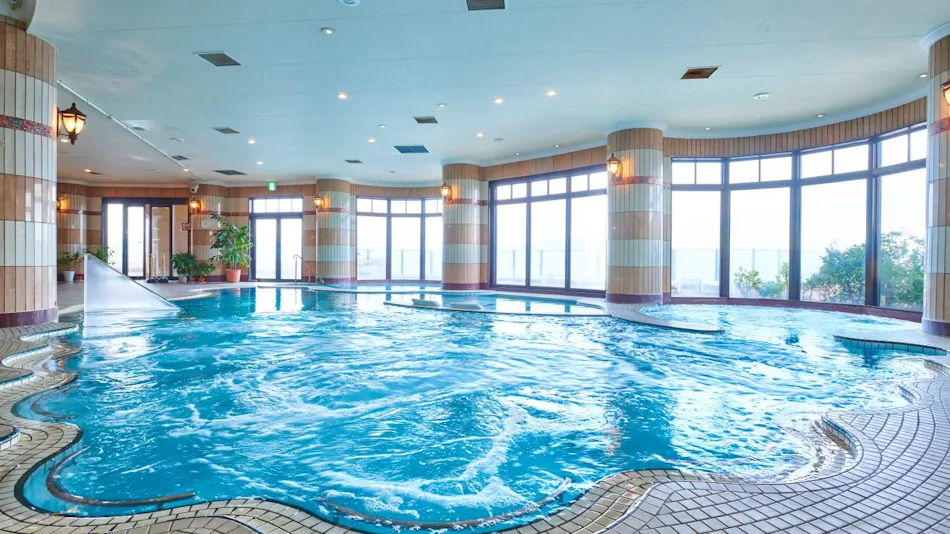 Enoshima Hotel (Enoshima Island Spa Hotel Building)