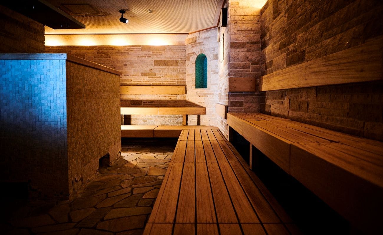 Enoshima Hotel (Enoshima Island Spa Hotel Building)