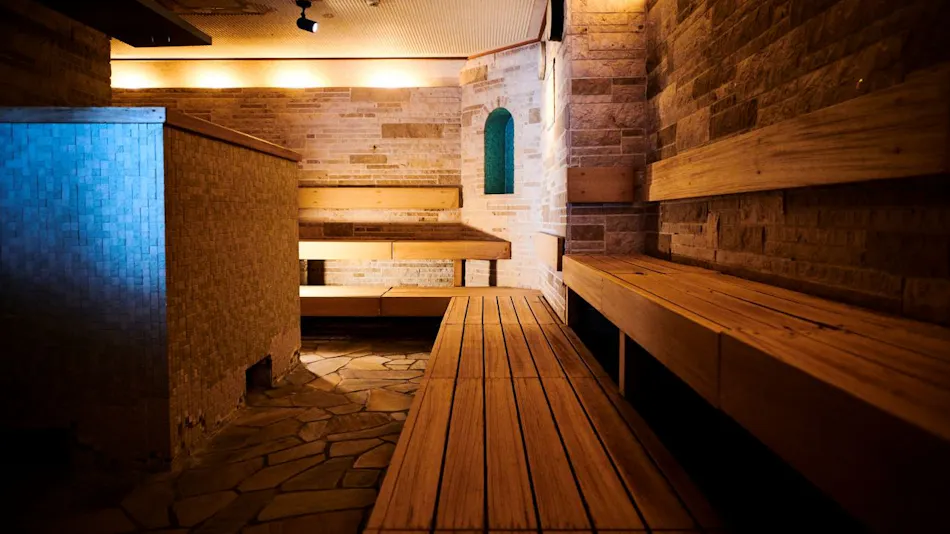 Enoshima Hotel (Enoshima Island Spa Hotel Building)