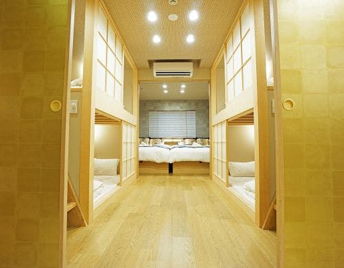 バンクベッドとダブルベッド２台