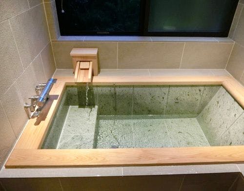 十和田石デザイン浴槽