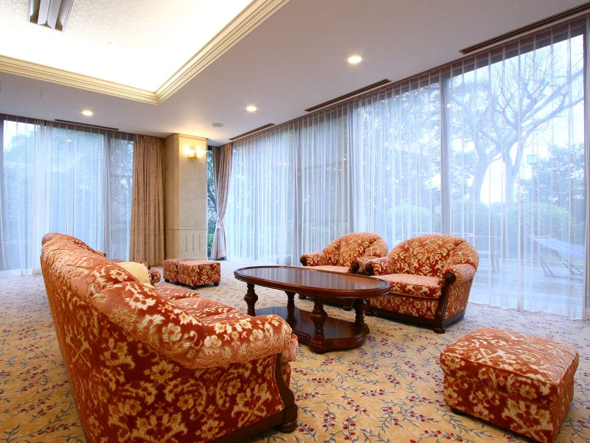 개방감 있는 입구에서 편안히 쉬세요.