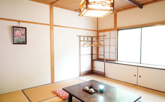 อาคารฝั่งตะวันตก - ห้องสไตล์ญี่ปุ่น 8 เสื่อทาทามิ