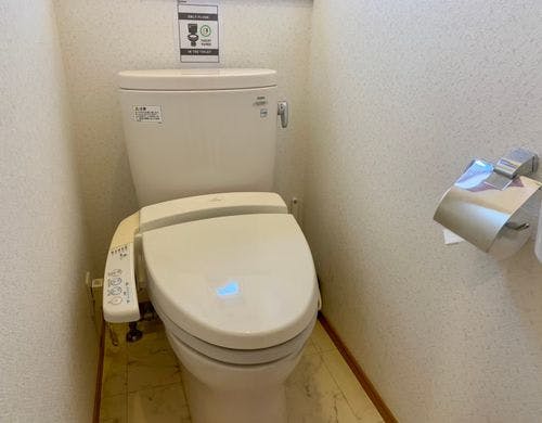 トイレは２箇所ございます
