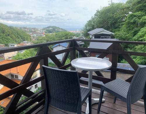 ２階デッキからも海を望めます