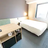 넓은 책상으로 작업이 더욱 효율적입니다.