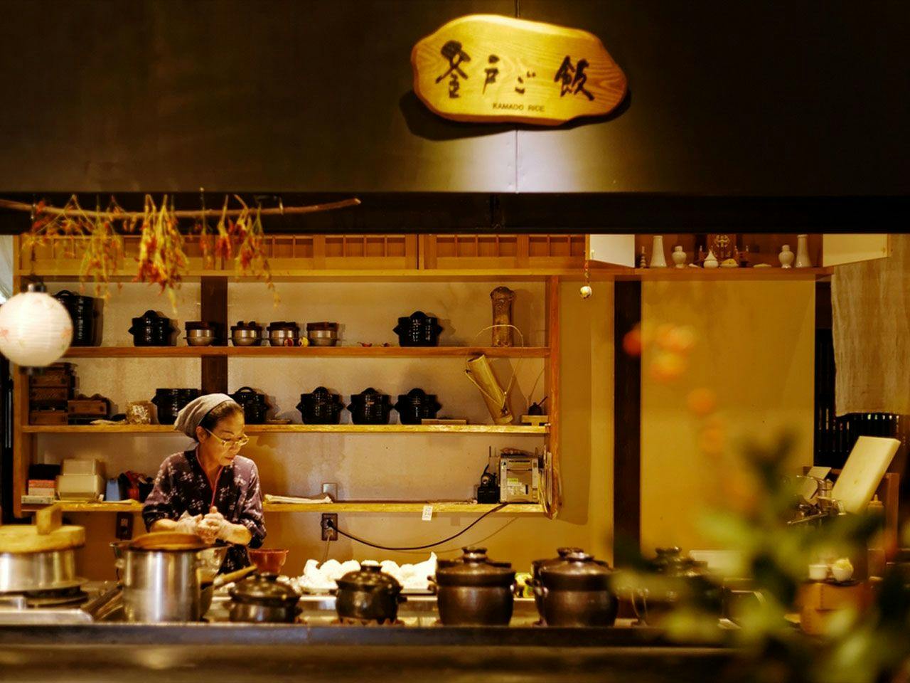 Seaside Sushi Inn Yahataya