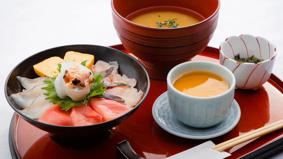 Seaside Sushi Inn Yahataya